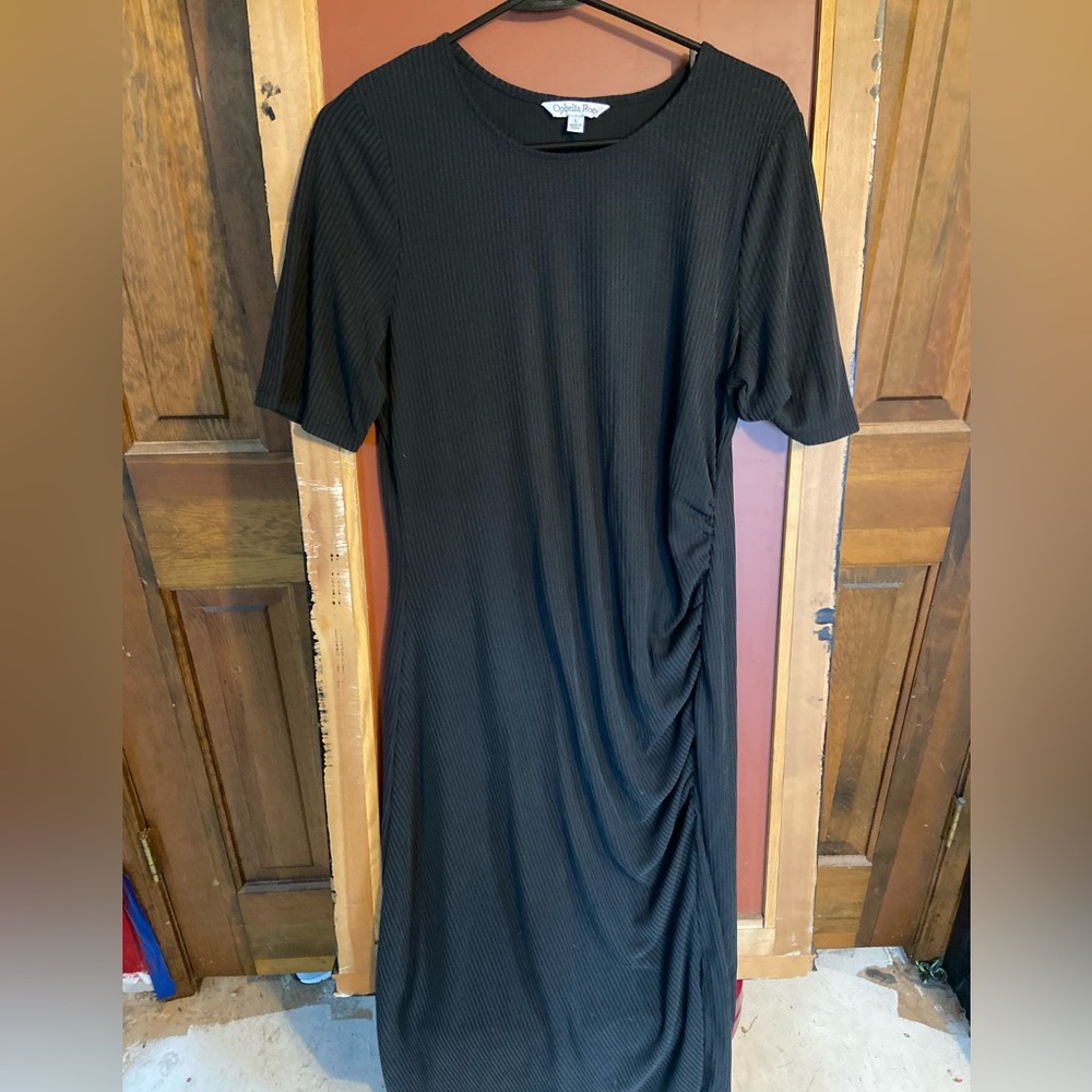 Women’s grey t-shirt dress